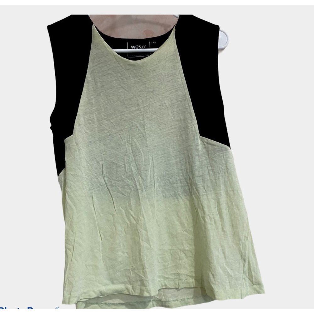 wesc women's  top‎ tee
